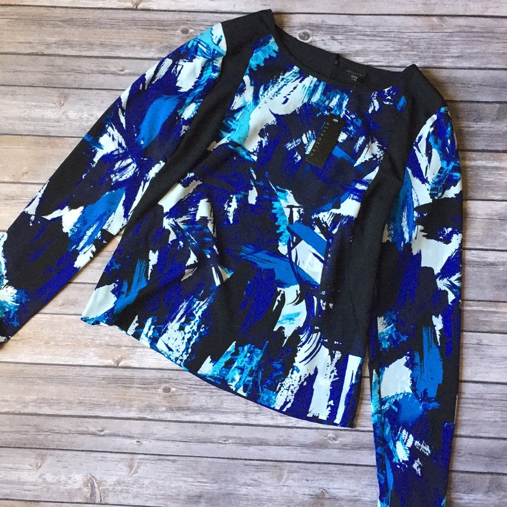 NWT Attention Printed Blouse Size XS